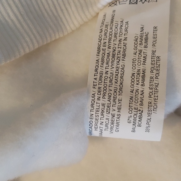 Disney Mackey Mouse Sweatshirt - Picture 10 of 10